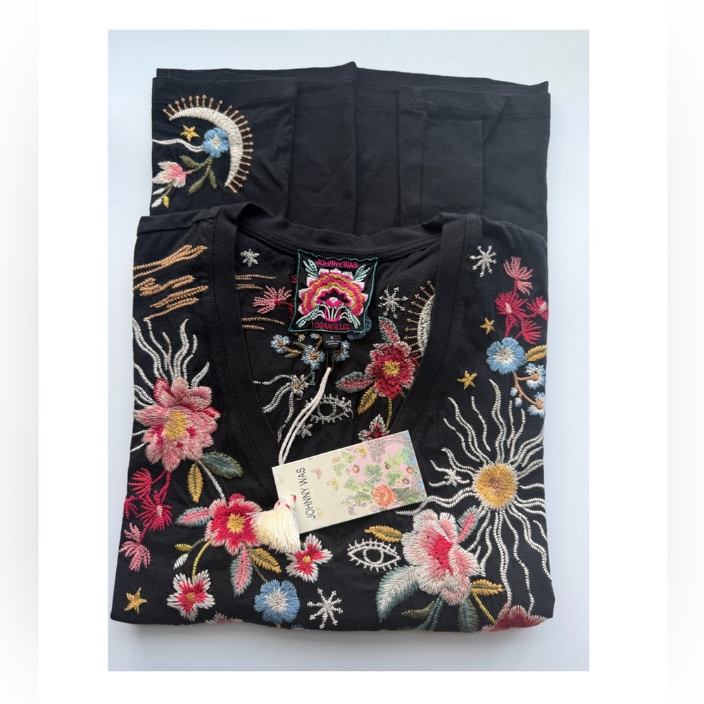 Lissa Flutter Sleeve Tee - Picture 3 of 4